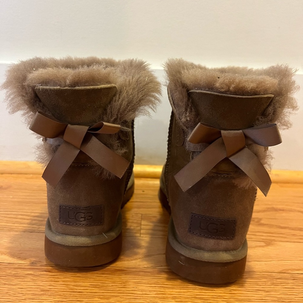 Women’s Ugg Mini Bailey Boot in Burnt Cedar